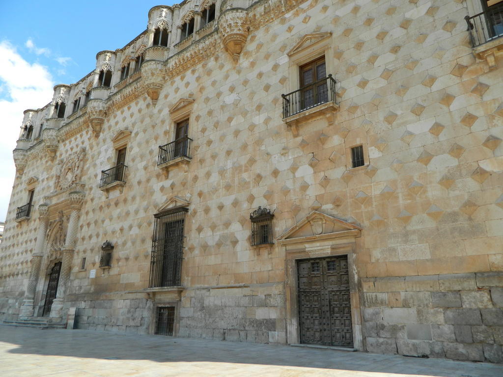 Hotel El Sueno Del Infante à Guadalajara Extérieur photo